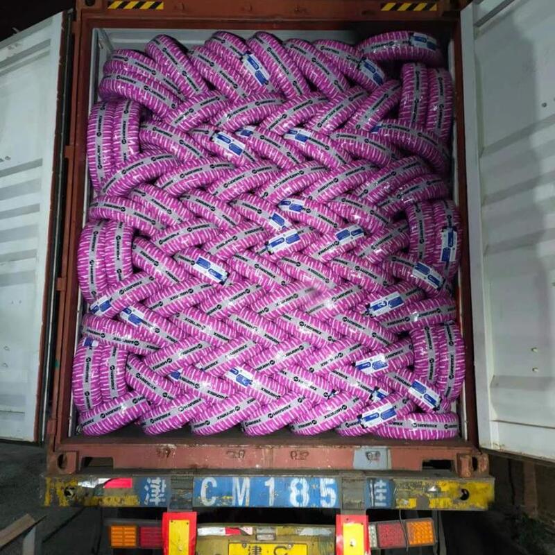 تشكيلة اطارات  شاحنات لتلبيه متطلبات السوق الليبي